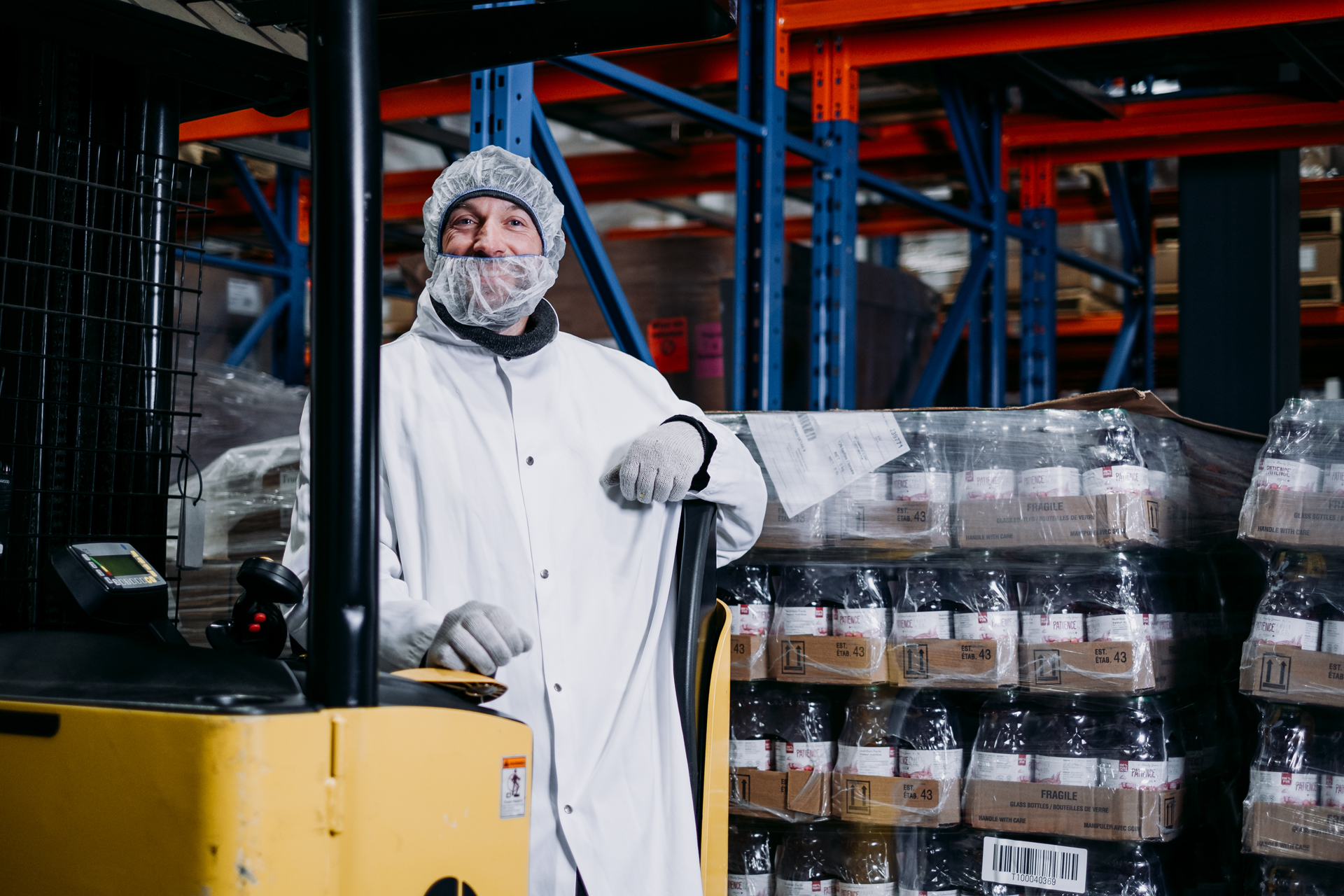 employé du département logistique